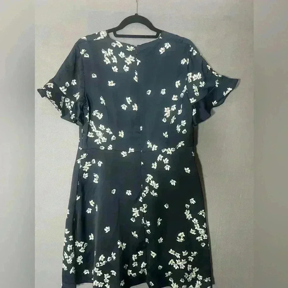 Banana Republic  Navy Floral Flutter Sleeve Fit-and-Flare Dress - Size 14 - Picture 7 of 7